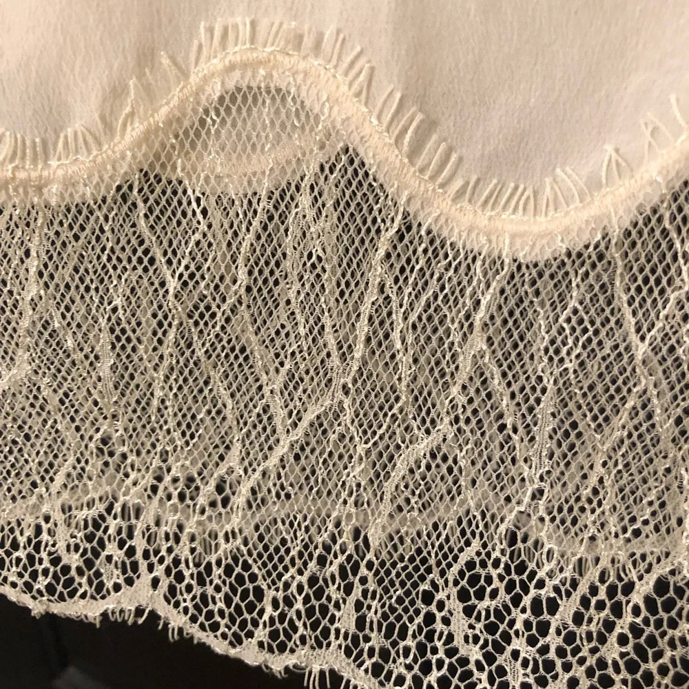 SOLD -Wilfred 100% Silk Top - Picture 7 of 10